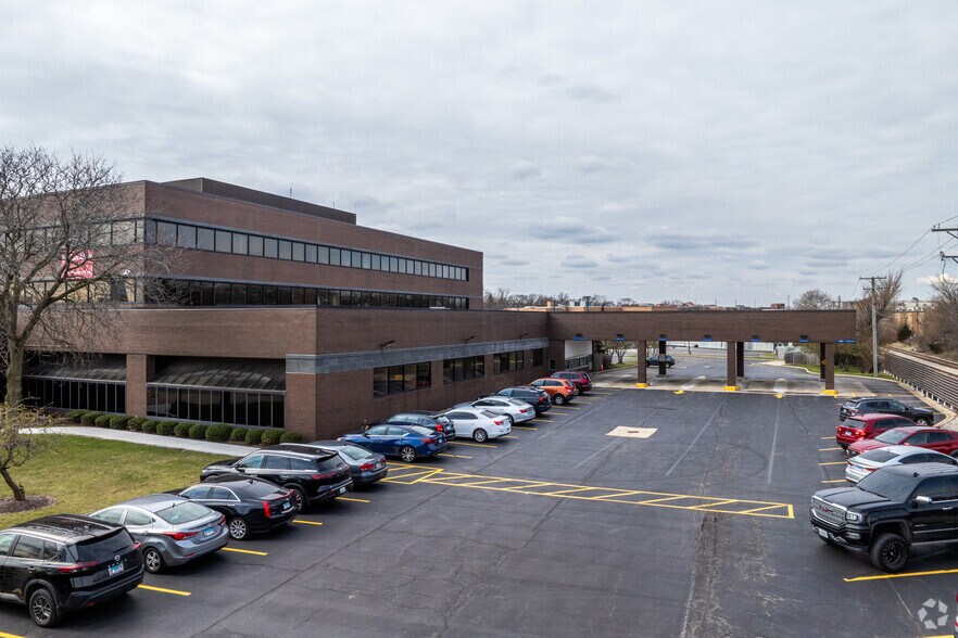 More Photos Of 9400 S Cicero Ave, Oak Lawn Medical For Sale