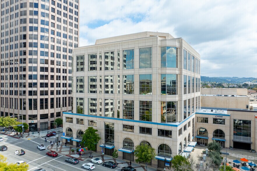 More Photos Of 450 N Brand Blvd, Glendale Office For Lease