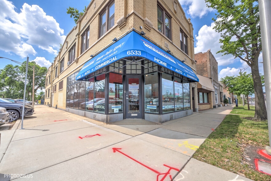 More Photos Of 6533 W North Ave, Oak Park Storefront Retail Office For Sale