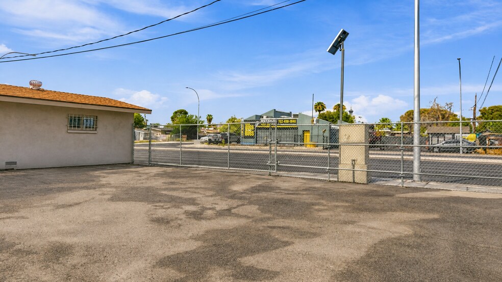 More Photos Of 1211 S Eastern Ave, Las Vegas Office For Lease