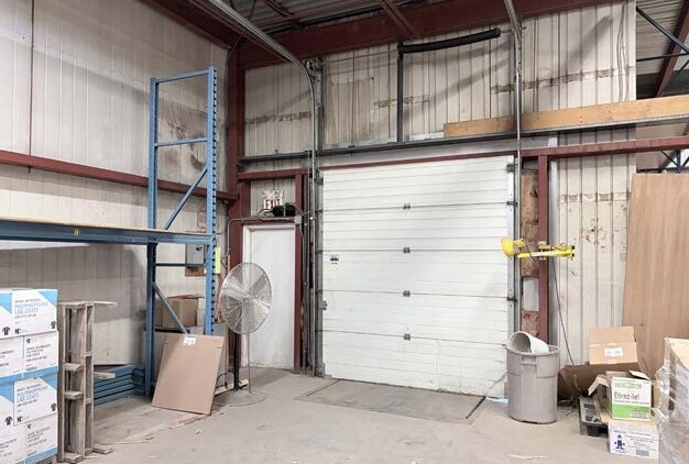 More Photos Of 525 Glengarry, Fergus Light Manufacturing For Lease