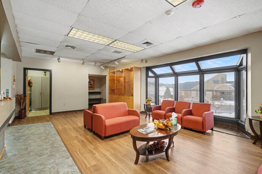 More Photos Of 400 Nationwide Dr, Harrisburg Medical For Sale