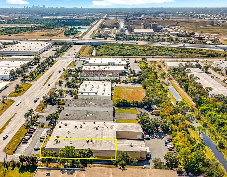 More Photos Of 12150 N 28th St, Saint Petersburg Warehouse For Lease