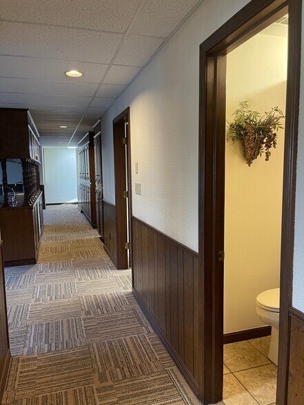 More Photos Of 1898 N Hunters Rdg, Fayetteville Medical For Lease