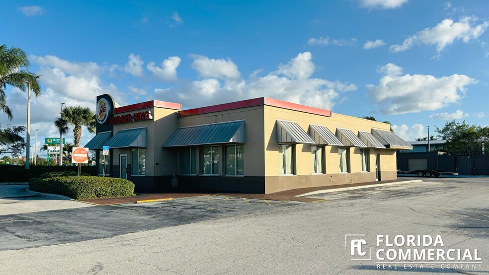 More Photos Of 920 SE Federal Hwy, Stuart Fast Food For Lease