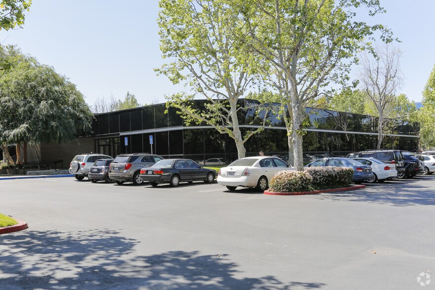 More Photos Of 20970 Warner Center Ln, Woodland Hills Medical For Sale