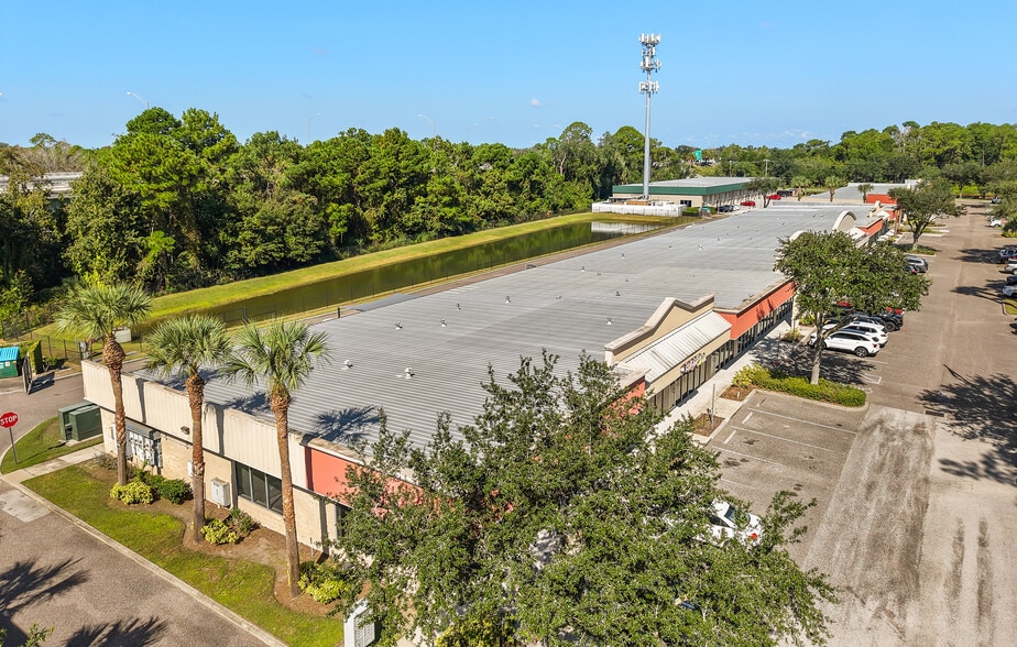More Photos Of 1121-1197 W Airport Blvd, Sanford Unknown For Lease