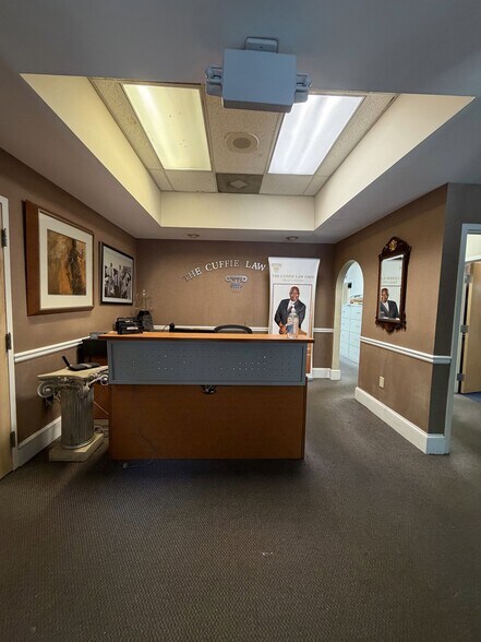 More Photos Of 3080 Campbellton Rd SW, Atlanta Office Residential For Sale