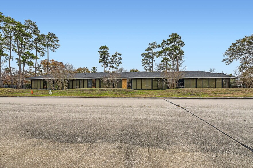 More Photos Of 14423 Cornerstone Village Dr, Houston Medical For Sale