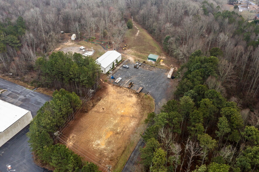 More Photos Of 199 S Cherry St, Cherryville Auto Dealership For Sale