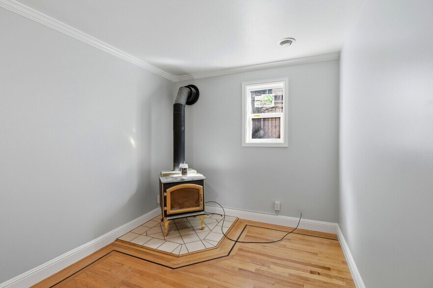 More Photos Of 931 Chestnut St, Alameda Multifamily For Sale
