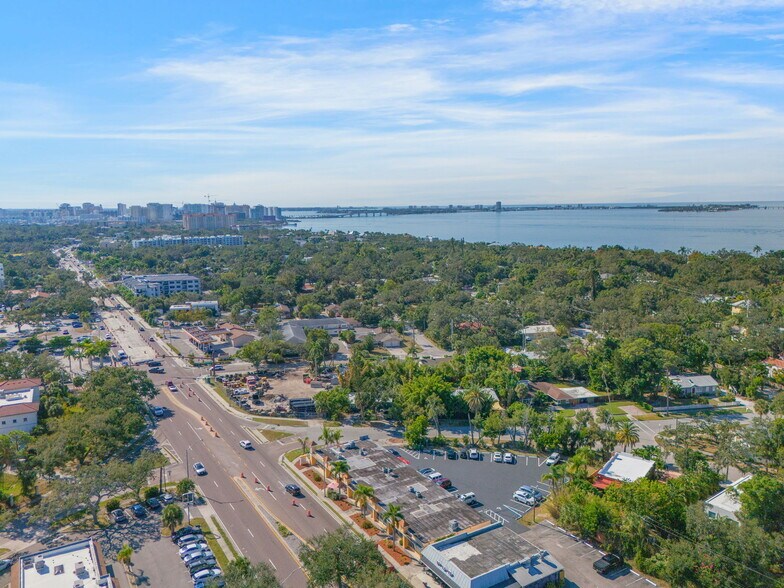 More Photos Of 2801-2815 N Tamiami Trl, Sarasota Unknown For Lease