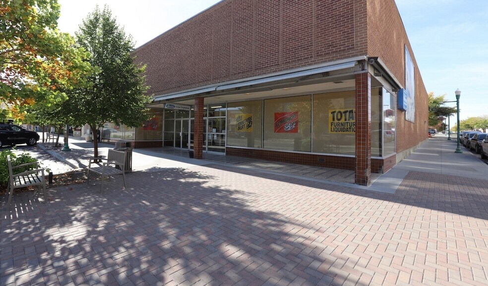 More Photos Of 202 Main Ave S, Twin Falls Coworking Space