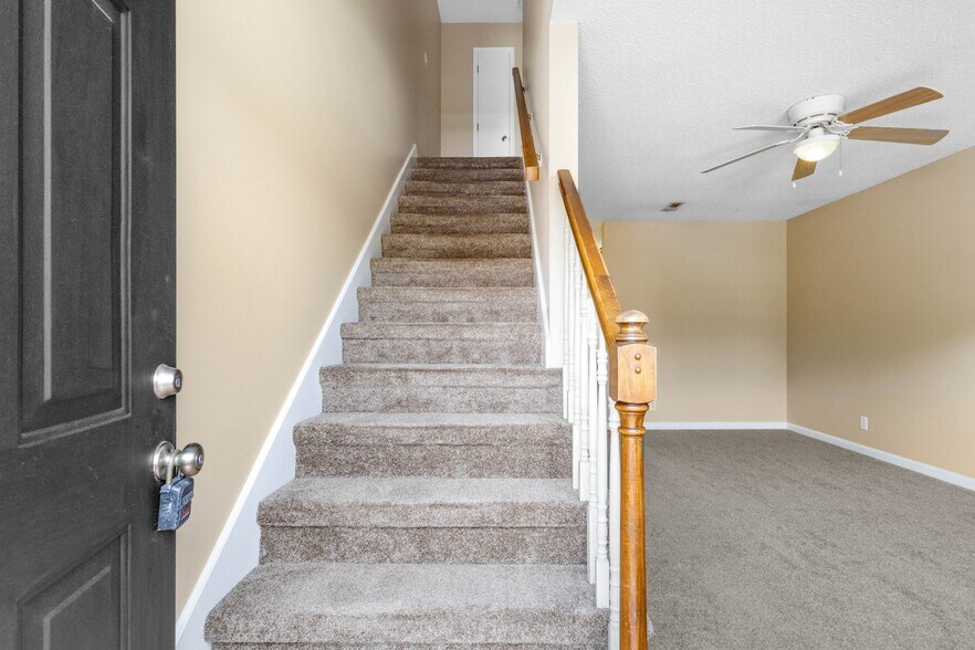More Photos Of 2450 Caroline Dr, Clarksville Apartments For Sale