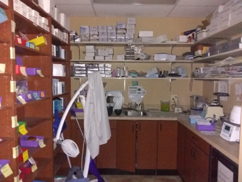 More Photos Of 93 Bridge Plaza Dr, Manalapan Township Healthcare For Lease