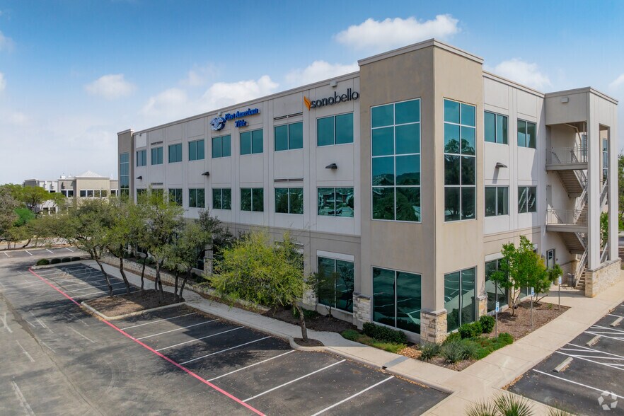 More Photos Of 3602 Paesanos Pky, San Antonio Unknown For Lease