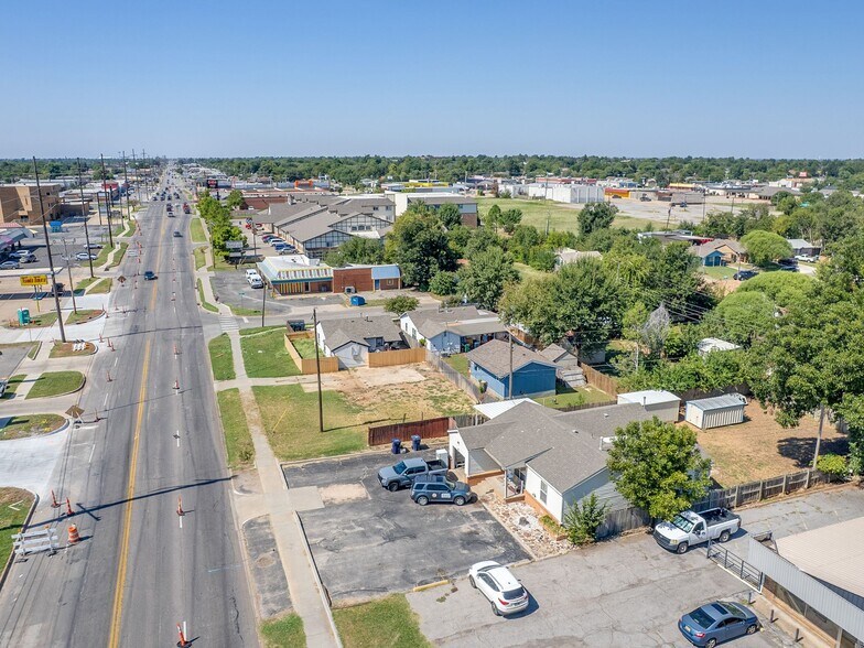 More Photos Of 721 SW 59th St, Oklahoma City Flex For Sale