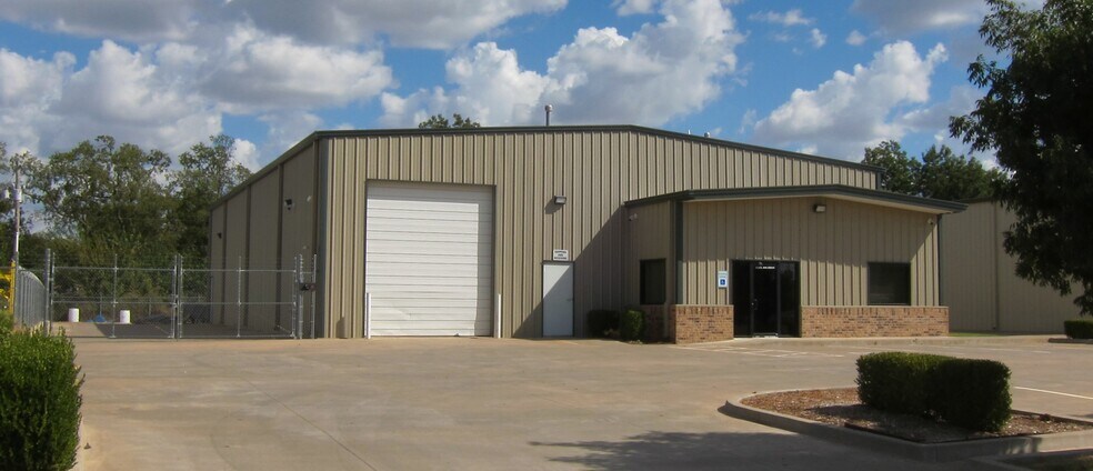 Primary Photo Of 2424 S Ann Arbor Ave, Oklahoma City Industrial For Lease