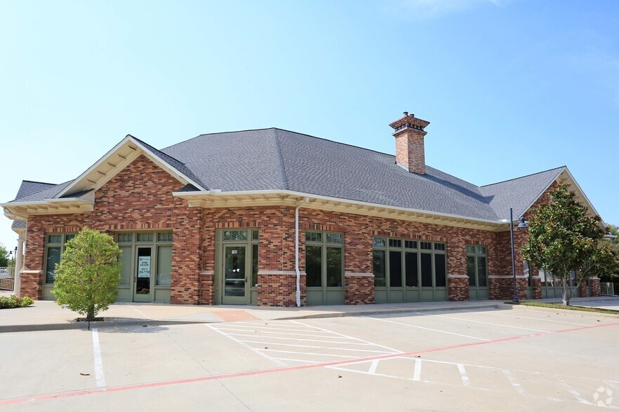 More Photos Of 1600 W Northwest Hwy, Grapevine Medical For Lease