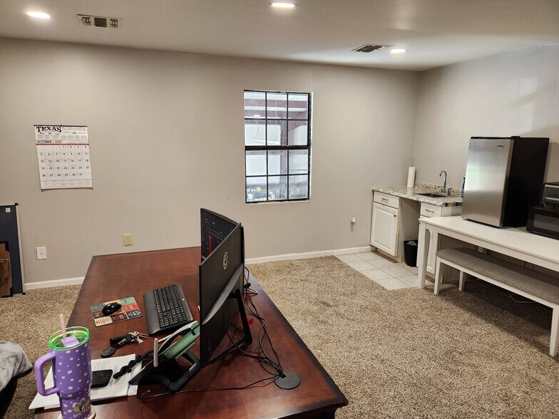 More Photos Of 101 Petras Way, Kyle Warehouse For Sale