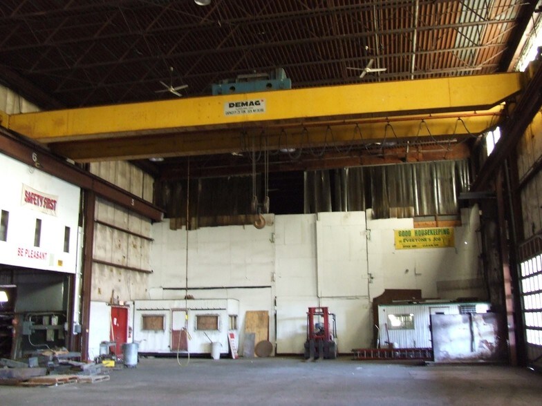 More Photos Of 876 N Lenola Rd, Moorestown Warehouse For Lease