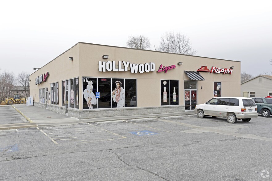 Primary Photo Of 1717 W Walnut St, Rogers Freestanding For Lease