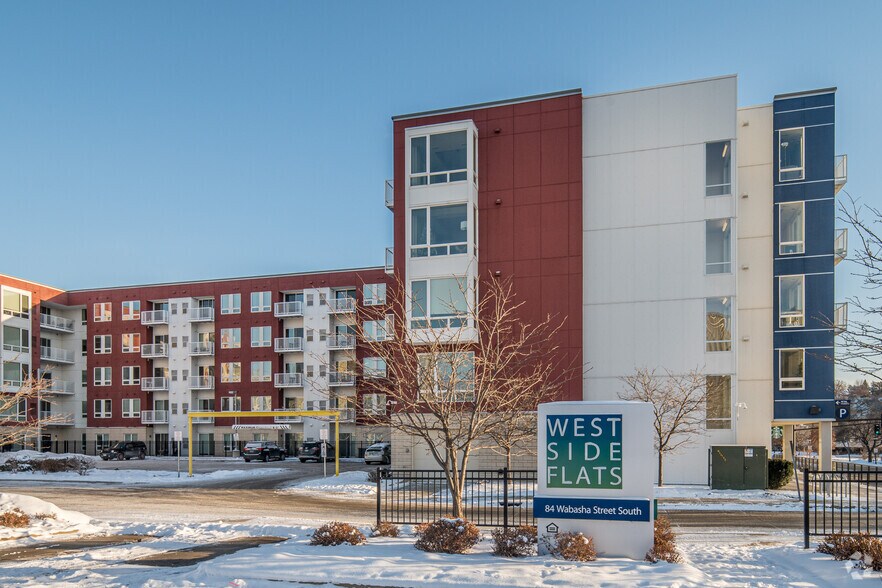More Photos Of 84 Wabasha St S, Saint Paul Apartments For Lease