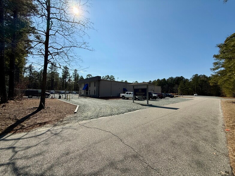 More Photos Of 7718 NC 22 Hwy, Carthage Warehouse For Lease