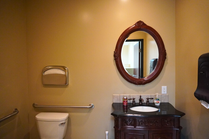 More Photos Of 650 Shoppers Ln, Covina Storefront Retail Office For Lease