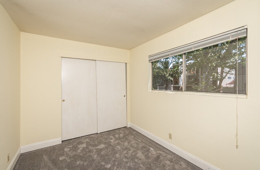 More Photos Of 1829 H St, Sacramento Apartments For Sale