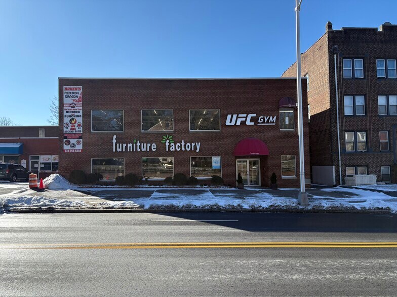 More Photos Of 498 Main St, Orange Office For Lease