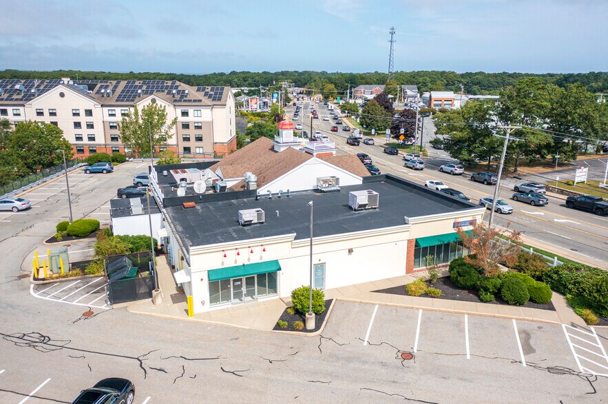 More Photos Of 47-53 Long Pond Rd, Plymouth Restaurant For Lease