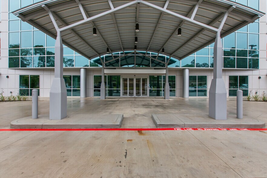 More Photos Of 1020 Riverwood Ct, Conroe Medical For Lease