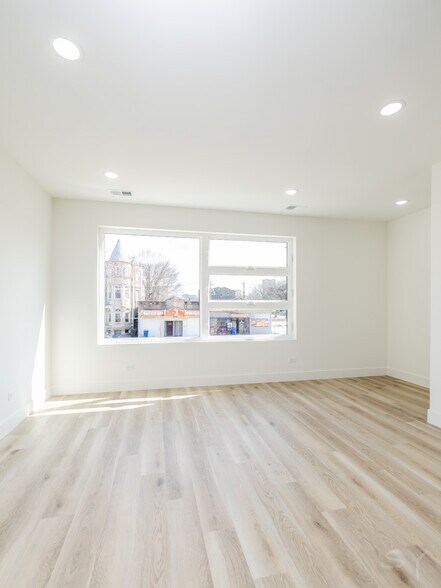 More Photos Of 5637 Prairie ave, Chicago Multifamily For Sale