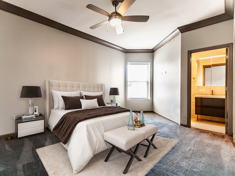More Photos Of 4240 S Calumet Ave, Chicago Apartments For Sale