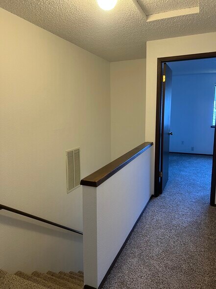 More Photos Of 12344 SW Sussex St, Beaverton Apartments For Sale
