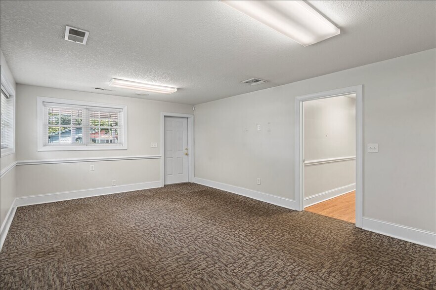 More Photos Of 492 W Main St, Forest City Freestanding For Sale