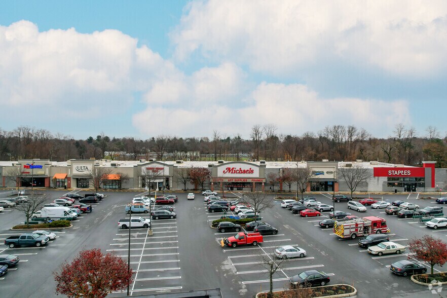 More Photos Of 2518-2572 South Rd, Poughkeepsie Unknown For Lease