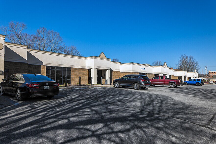 More Photos Of 121 E Ravine Rd, Kingsport Medical For Lease