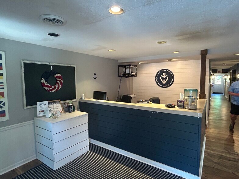 More Photos Of 628-630 Main St, Vermilion Office Residential For Sale