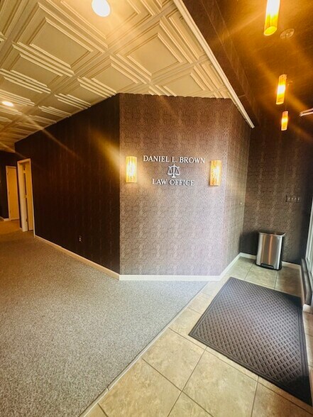 More Photos Of 62 Public Sq, Salem Storefront Retail Office For Sale