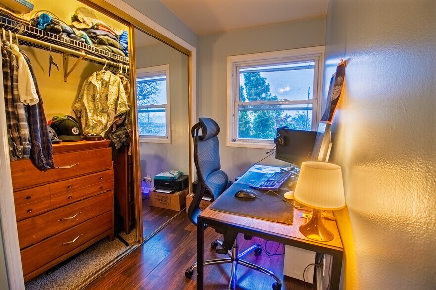 More Photos Of 40523 N Il Route 83, Antioch Apartments For Sale