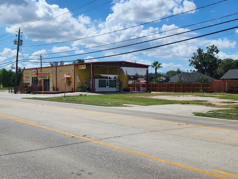 More Photos Of 1418 Holland St, Houston Restaurant For Lease