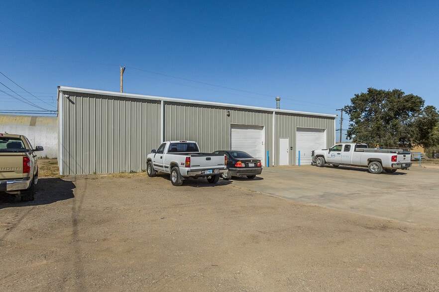 More Photos Of 6636 Canyon Dr, Amarillo Warehouse For Sale