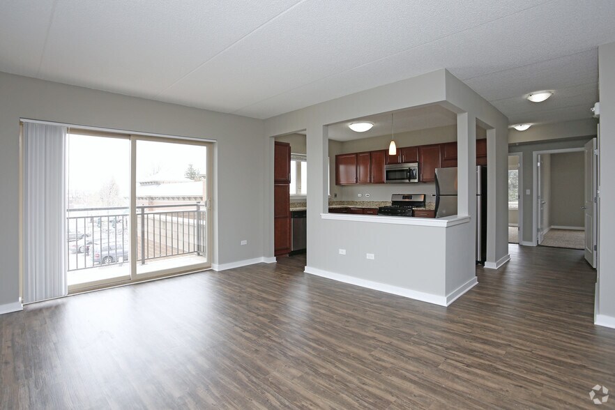 More Photos Of 1255 Town Center Rd, Vernon Hills Apartments For Lease