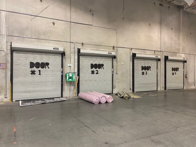 More Photos Of 5375 Procyon St, Las Vegas Warehouse For Lease