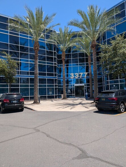 More Photos Of 3377 S Price Rd, Chandler Office For Lease