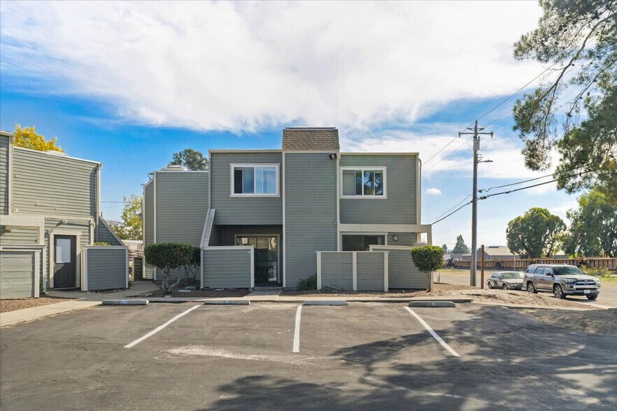 More Photos Of 3380 Bullock Ln, San Luis Obispo Apartments For Sale