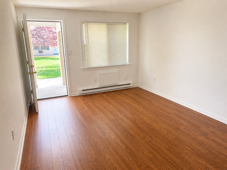 More Photos Of 45 Olmsted St, East Hartford Apartments For Sale