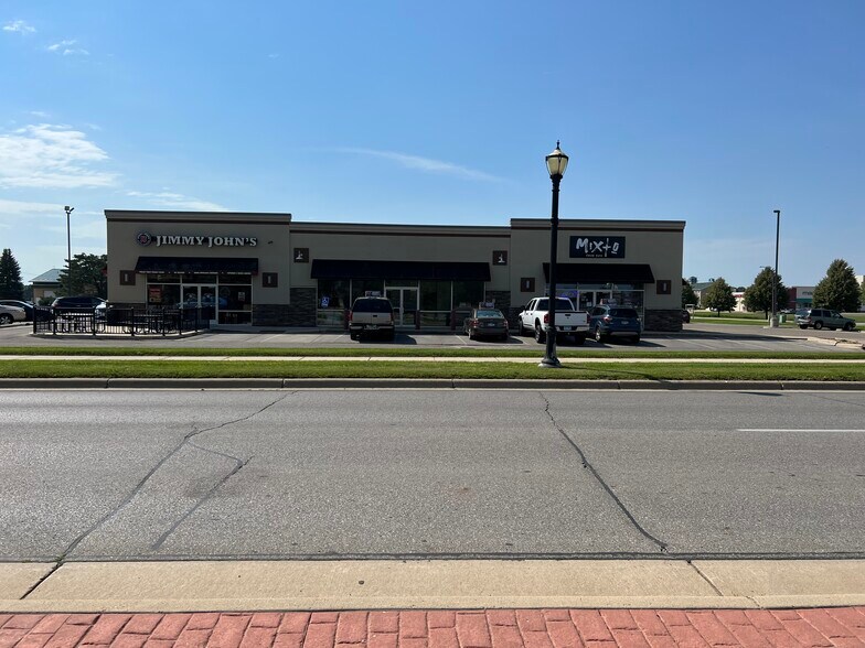 More Photos Of 803 18th Ave NW, Austin Restaurant For Sale